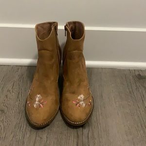 Embroidered ankle boots